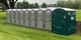 Best Deluxe Portable Toilet Rental  in Garrett, WA
